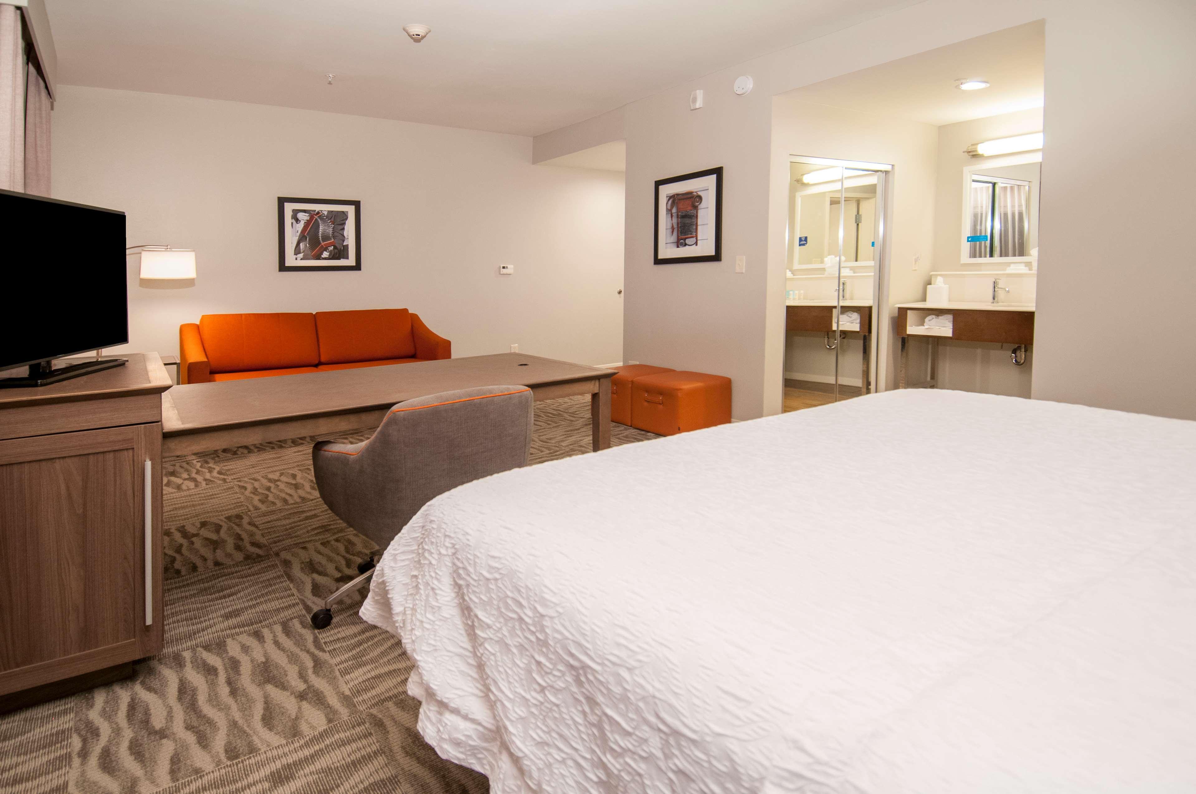 Hampton Hotel