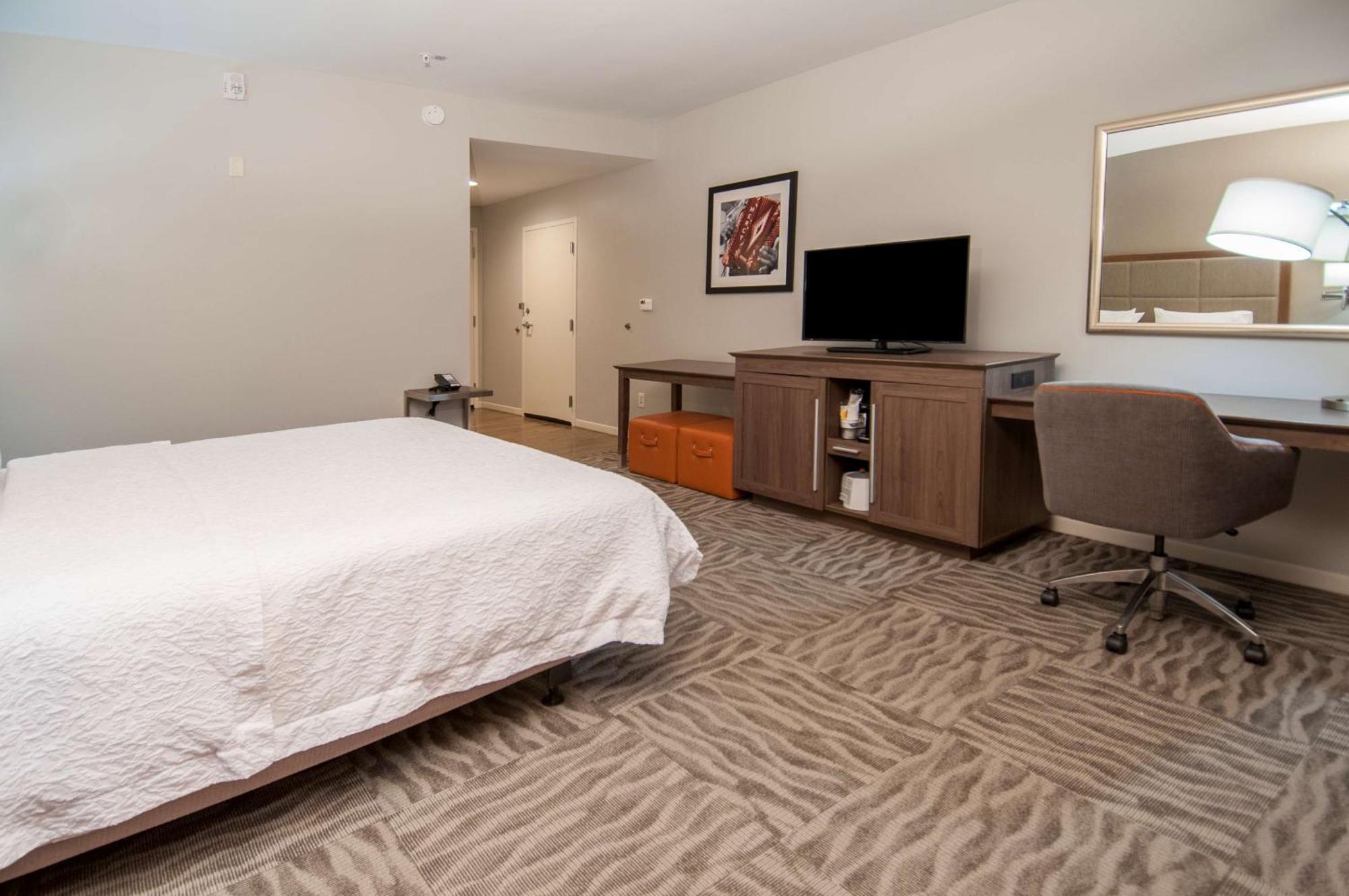 Hampton Hotel 3*