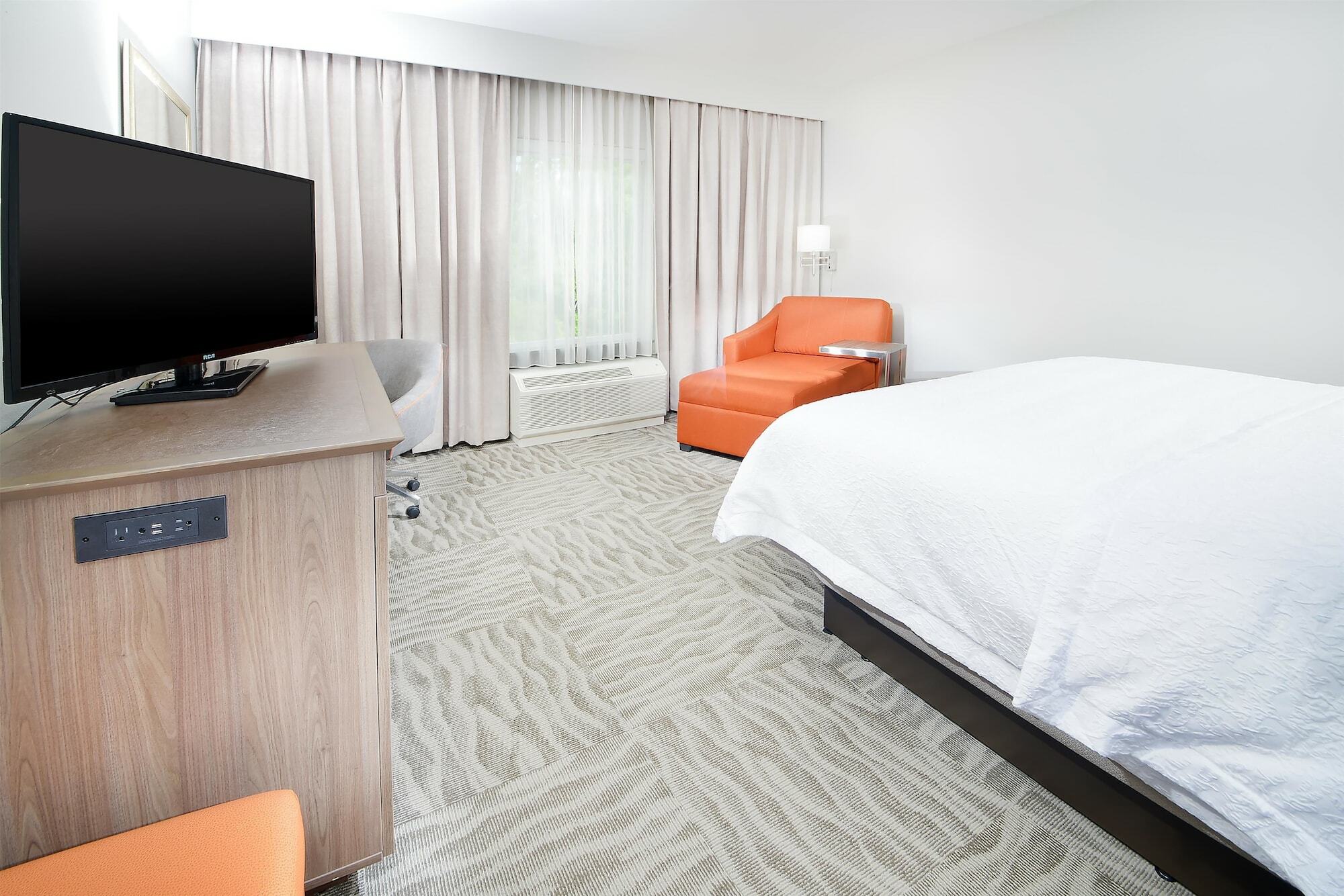 Hotel Hampton 3*